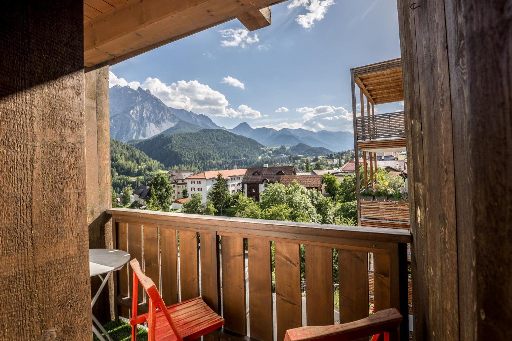 Chasa Gisep Appartement Scuol Buitenkant foto