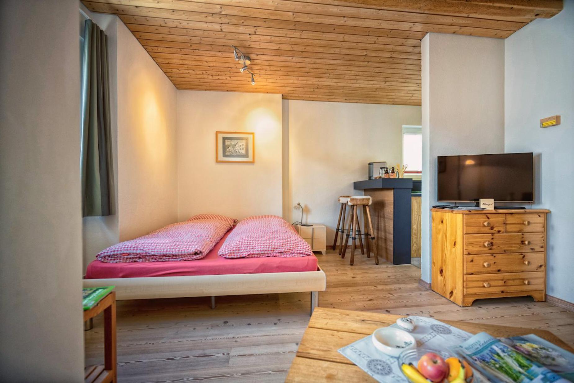 Chasa Gisep Appartement Scuol Buitenkant foto