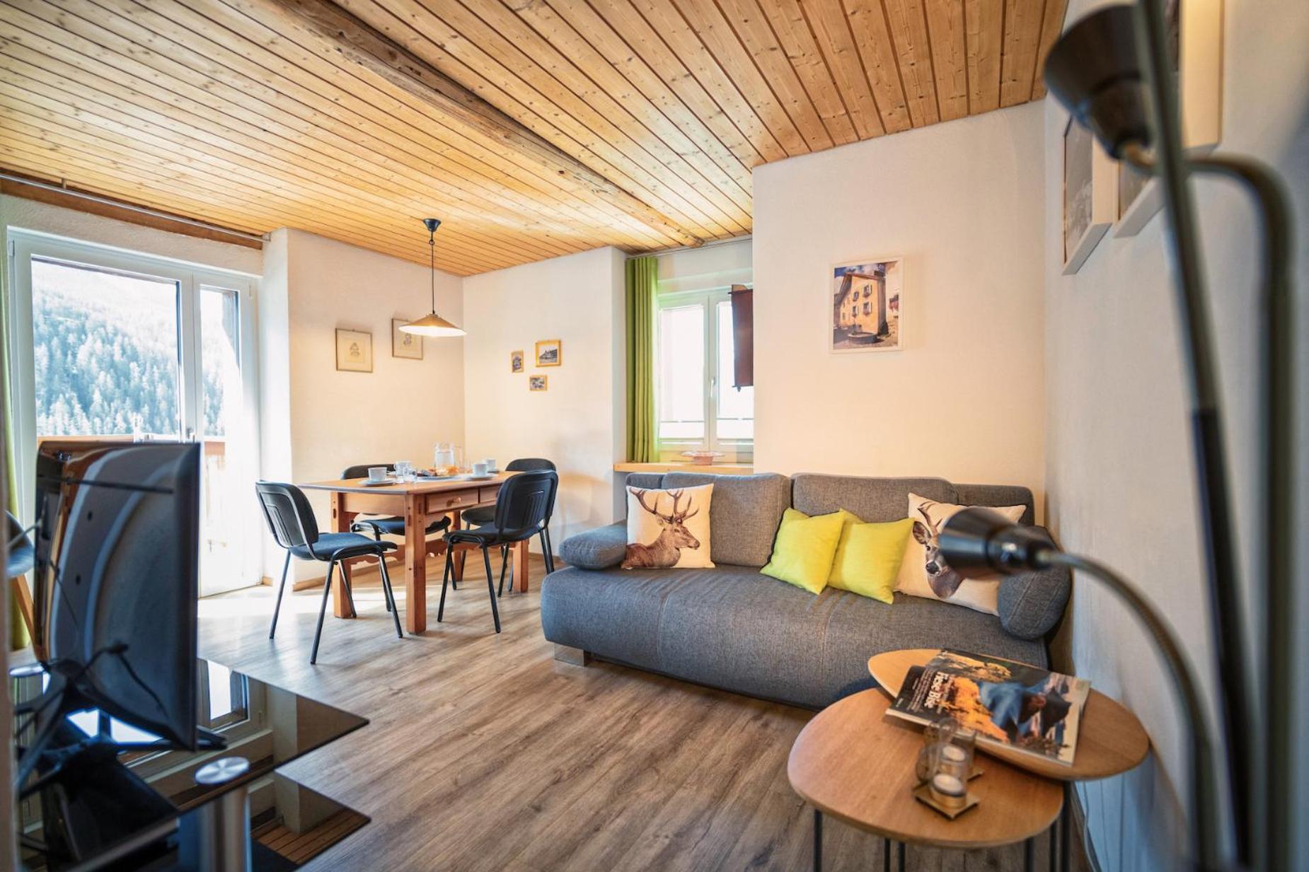 Chasa Gisep Appartement Scuol Buitenkant foto