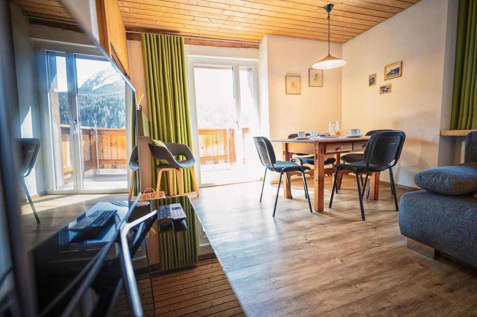 Chasa Gisep Appartement Scuol Buitenkant foto